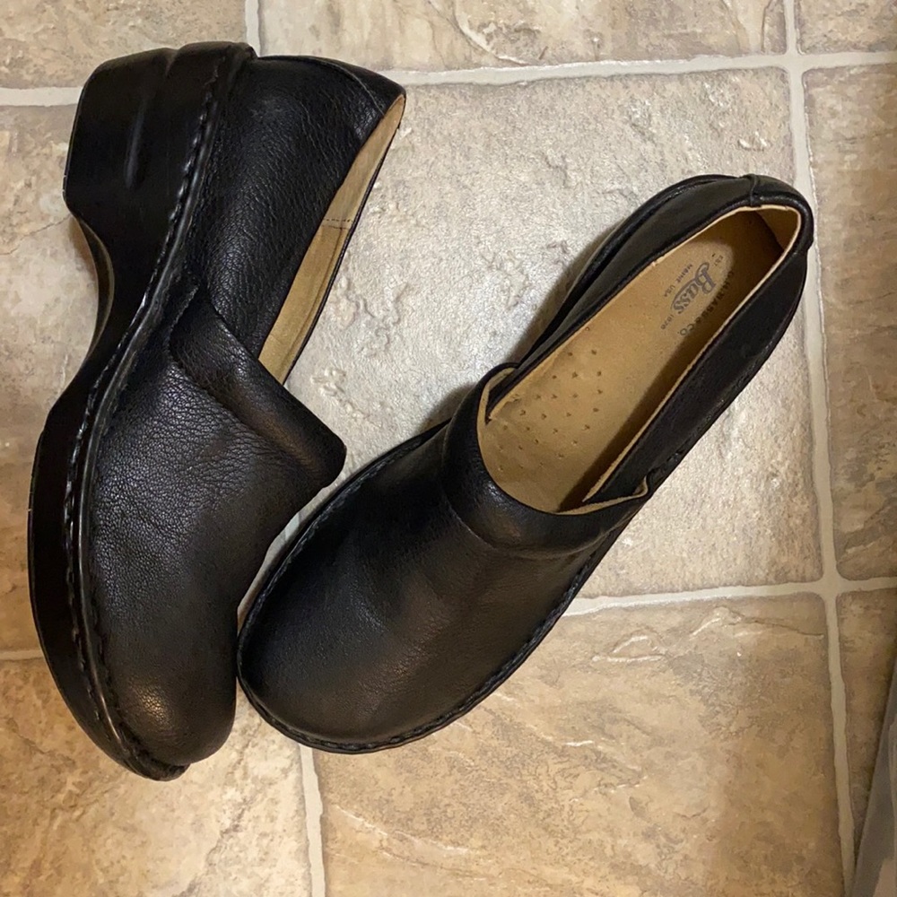 Bass Clogs